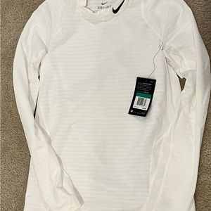 Boys size XL brand new Nike Pro warm base layer shirt